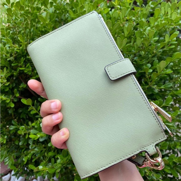 Michael Kors Jet Set Travel LG Double Zip Wristlet - Picture 4 of 5